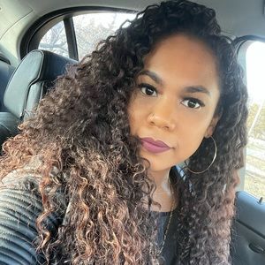 Meet your Posher, Christina